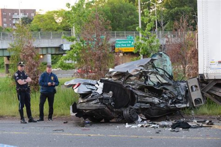 26-year-old dies in fatal weekend crash at Jamaica