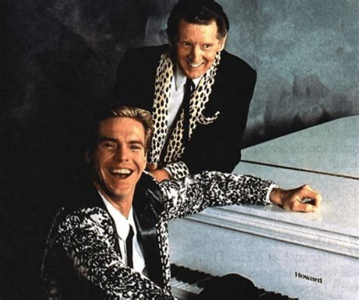 A Funeral For Jerry Lee Lewis Celebrities Like Dennis Quaid, Ringo Starr, Elton John, And More Hommage To The Late Rock Star