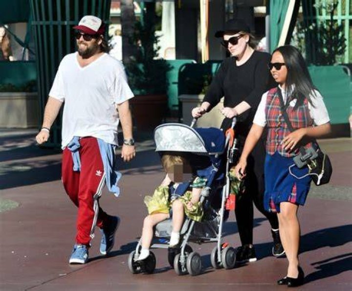 Adele family, husband, children, parents, siblings