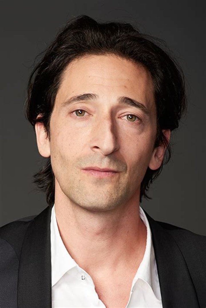 Adrien Brody Biography - Facts, Childhood, Family Life & Achievements
