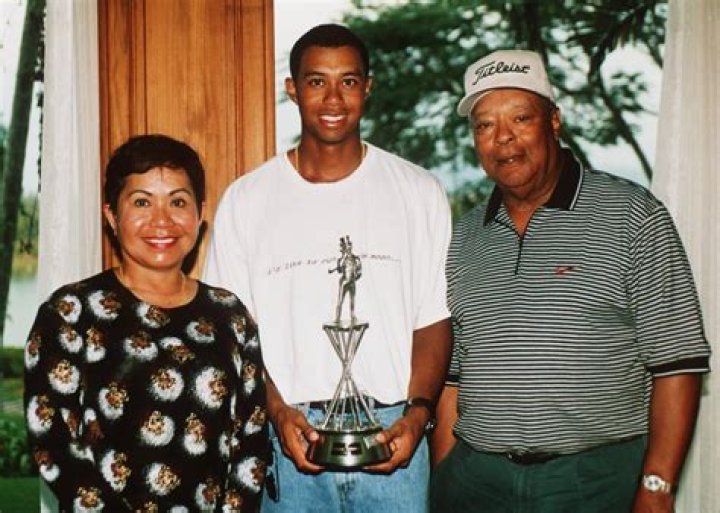Al Woods parents: Phyllis Woods, Al Woods