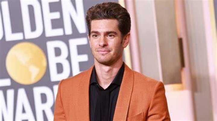 Andrew Garfield’s most recent red carpet flirtation proves who his next leading lady should be