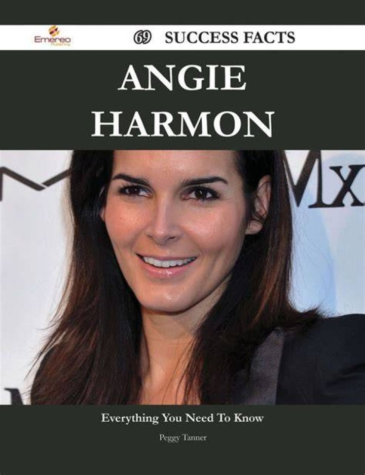Angie Harmon Biography - Facts, Childhood, Family Life & Achievements