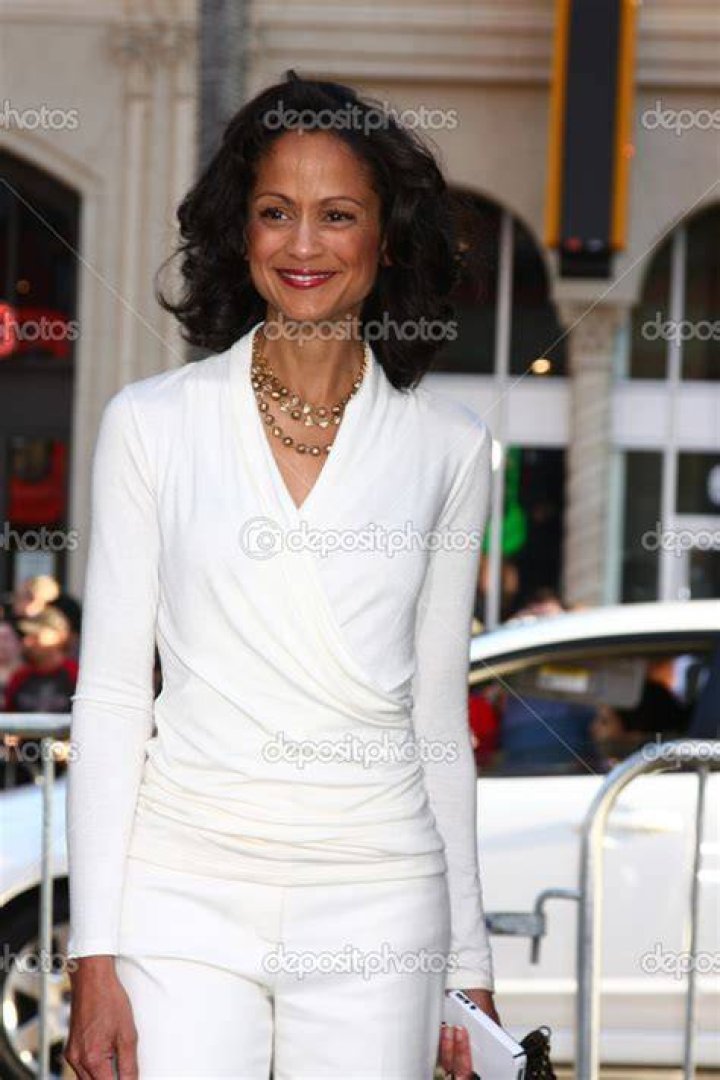 Anne-Marie Johnson Biography - Facts, Childhood, Family Life & Achievements