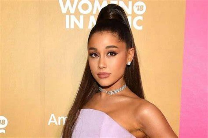 Ariana Grande Goes Off On ‘Lying’ Grammys Producer – Reveals The Real Reason Why She’s Not Performing!