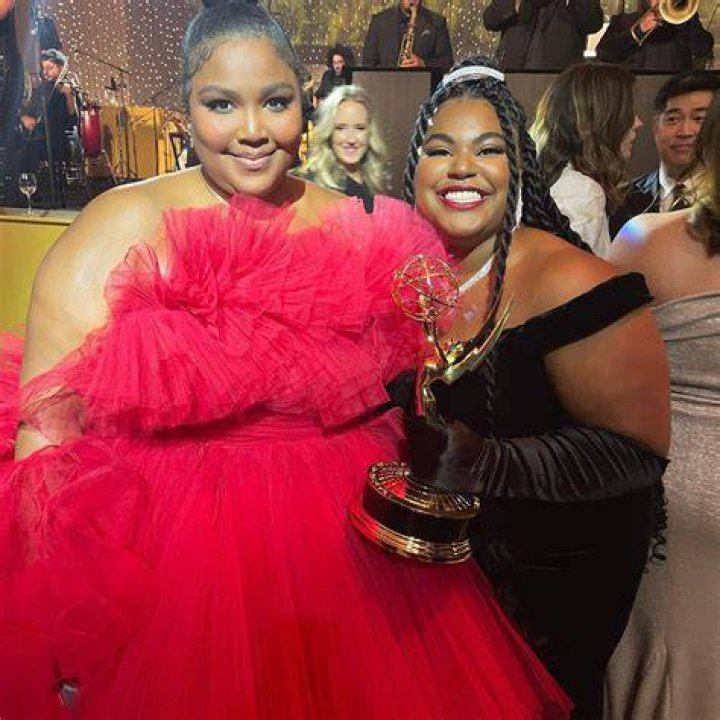 Arianna Davis (Lizzo’s Backup Dancer) Wiki, Age, Boyfriend, Parents, Weight, Height & More