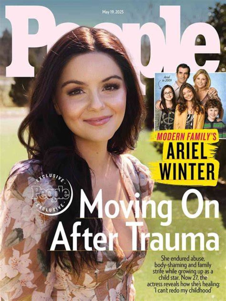 Ariel Winter Reveals She Sliced Off The End Of Her Finger