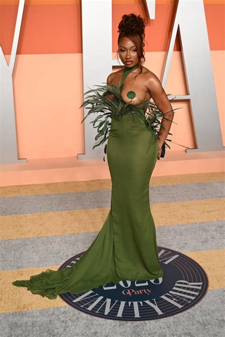 Ashanti Is Pushing Things To The Limit In Controversial Revealing Outfit — Photos Have Fans Divided