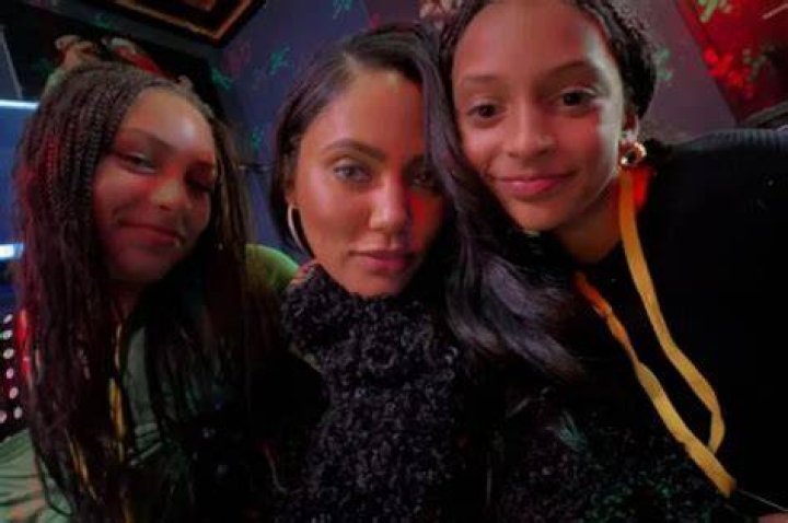 Ayesha Curry Shows Off Her Twerking Skills In Tight Leather Pants!