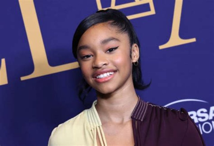Bel Air Actress Akira Akbar Wiki, Age, Boyfriend, & Height