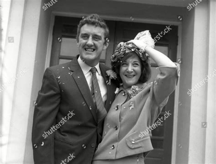 Bernard Cribbins cause of death, wife, children, net worth