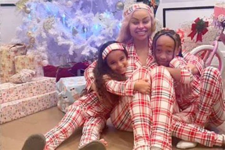 Blac Chyna Makes Fans Happy By Posting New Pics With Her Kids, King Cairo And Dream Kardashian