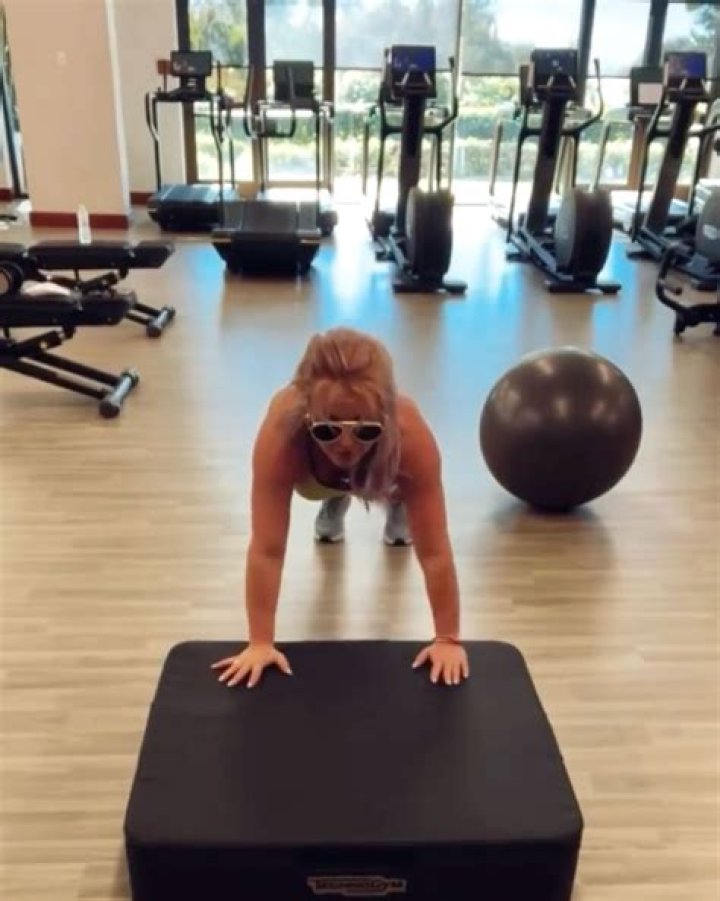 Britney Spears Reveals Secrets to Staying Sexy With Exact Workout — Celebwell