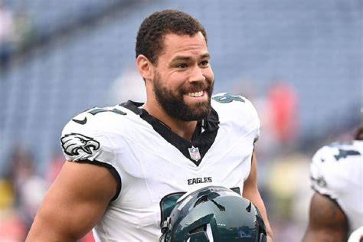 C.J. Uzomah: Career stats, height, weight, family, college, teams, salary, net worth