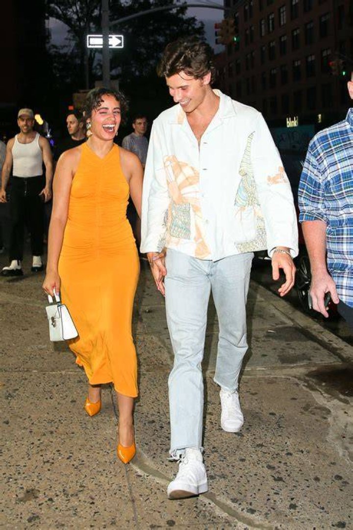 Camila Cabello Loves Shawn Mendes And She Doesn’t Care Who Knows It!