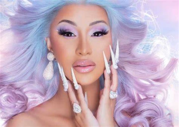 Cardi B Becomes The First Female Rapper To Achieve The RIAA Diamond Award – See Her Reaction