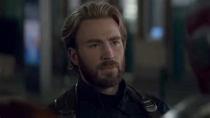 Chris Hemsworth Says Chris Evans “Cheaply” Copied His Beard For Avengers: Infinity War