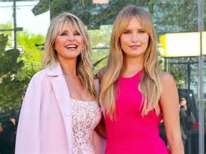 Christie Brinkley’s Daughter Sailor Defends Her After Wendy Williams Accuses Her Of Faking DWTS Injury