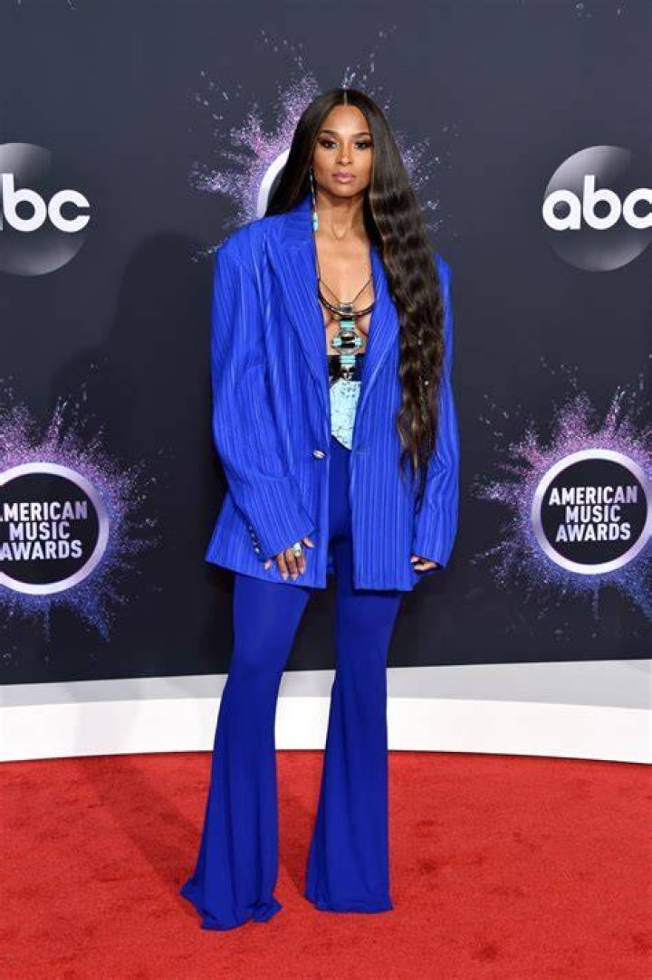 Ciara Wore Nine Outfits At The American Music Awards — Here They Are