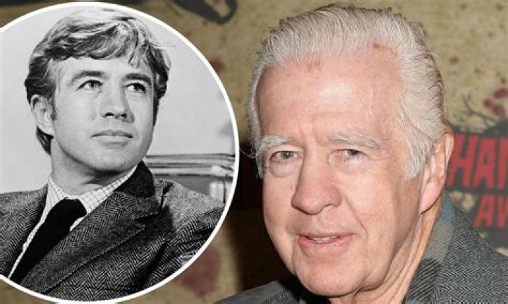 Clu Gulager Biography - Facts, Childhood, Family Life & Achievements of Actor