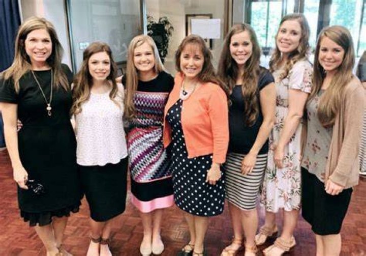 ‘Counting On Stars Anna, Kendra, And Jessa Duggar Show Off Their Growing Baby Bumps