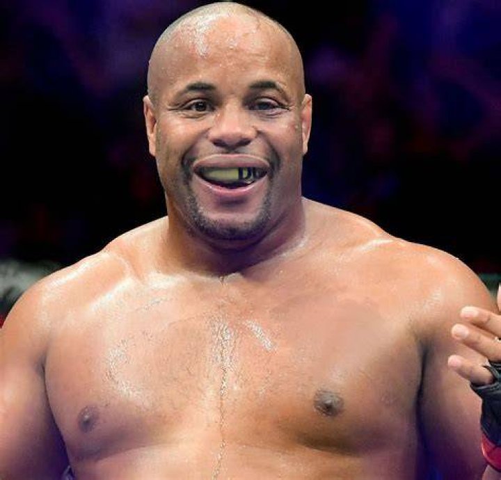 Daniel Cormier Biography - Facts, Childhood, Family Life & Achievements