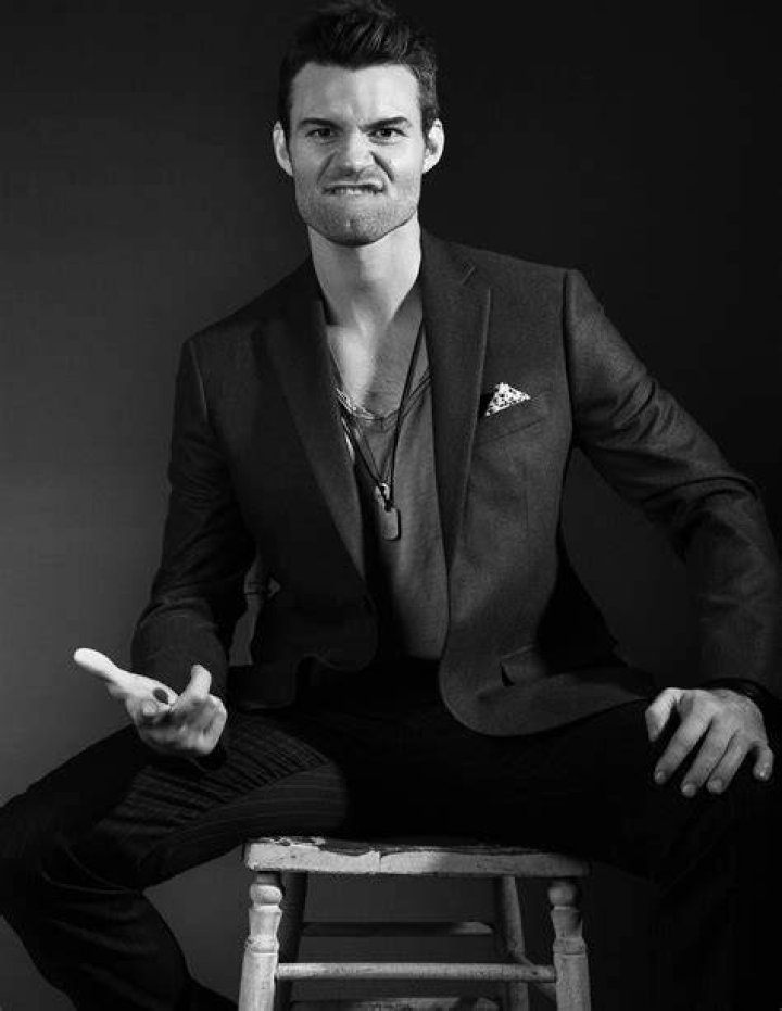 Daniel Gillies Biography - Facts, Childhood, Family Life & Achievements