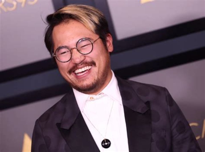 Daniel Kwan Bio, Age, Net worth, and Oscars -2023- Myfavcelebs.com