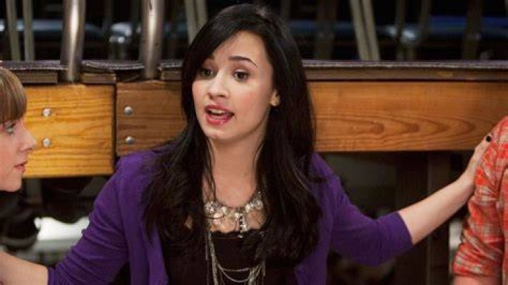 Demi Lovato Catches Up With ‘Sonny With A Chance’ Co-Stars – Jokes She’s Been To Rehab ‘Several Times’ Since The Show Ended!