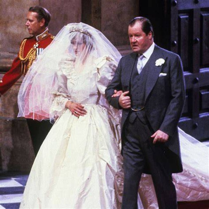 Did Cindy Costner ever remarry?