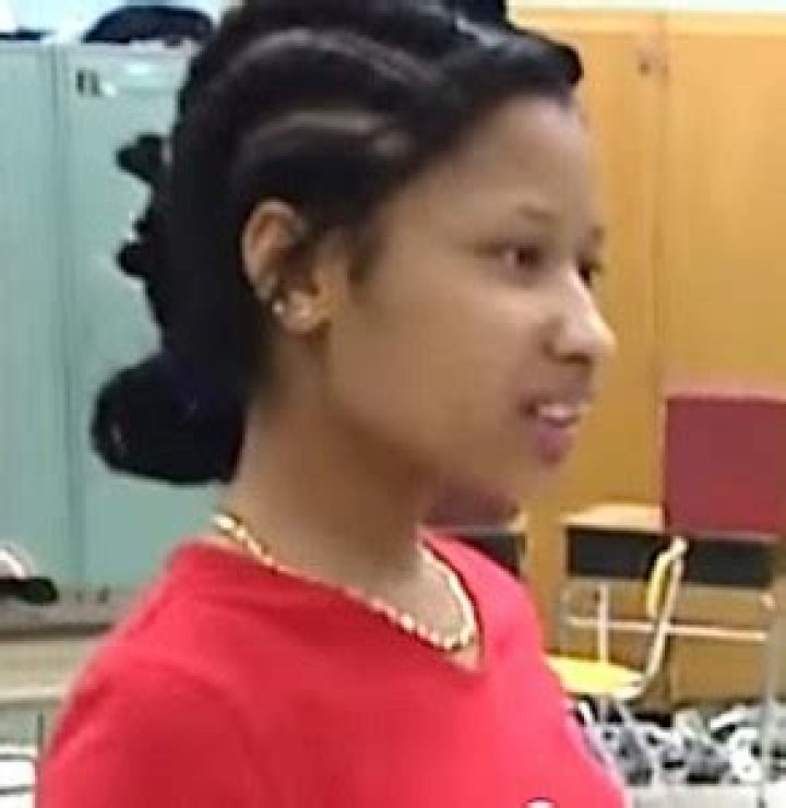 Did Nicki Minaj go to high school?