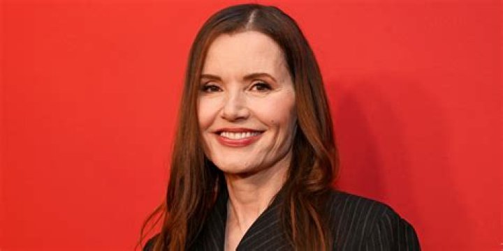 Did Ridley Scott really ask Geena Davis to remove her top in ‘Thelma & Louise?’ How the popular director nearly derailed his own feminist favorite