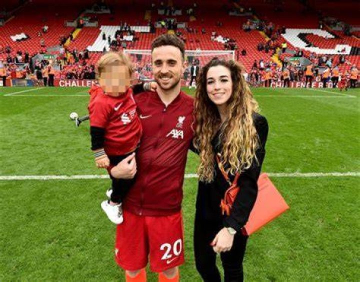 Divock Origi age, wife, children, parents, siblings, salary at Liverpool