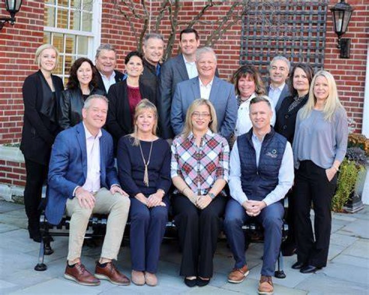 Dr. Audrey Wayne, MD – Hinsdale, IL