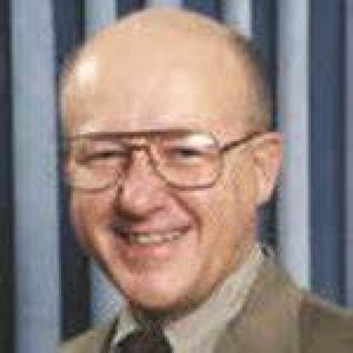 Dr. Earl Gross, MD – Morehead City, NC