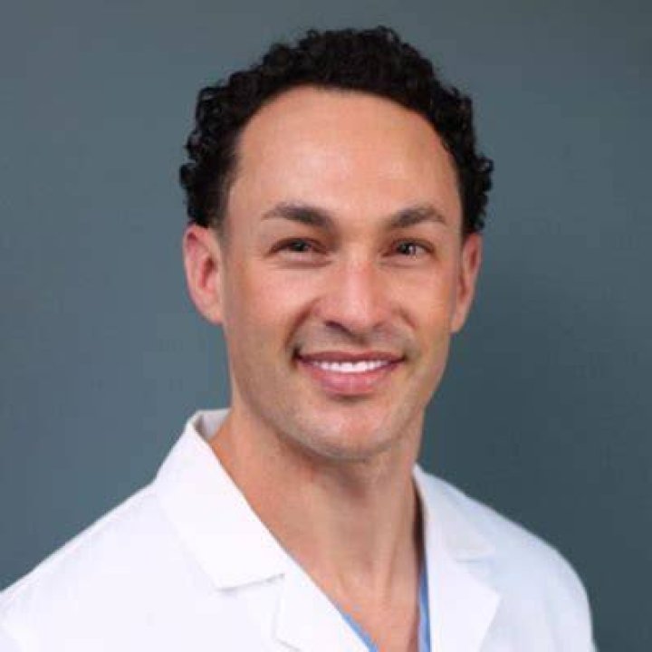 Dr. Lawrence Neuman Jr., MD – Janesville, WI