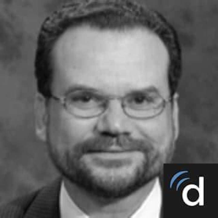 Dr. Luis Bracero, MD – Bay Shore, NY