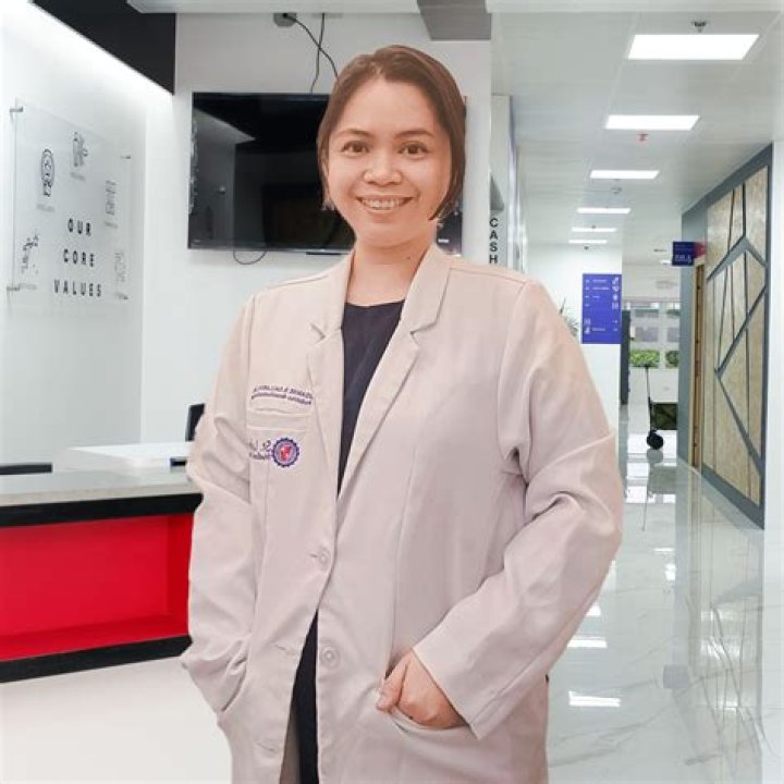 Dr. Lupita Gallardo, MD – Waukegan, IL