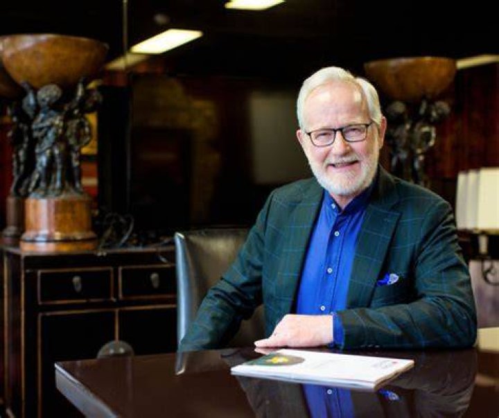 Dr. Richard Hodge, MD – Marion, IA
