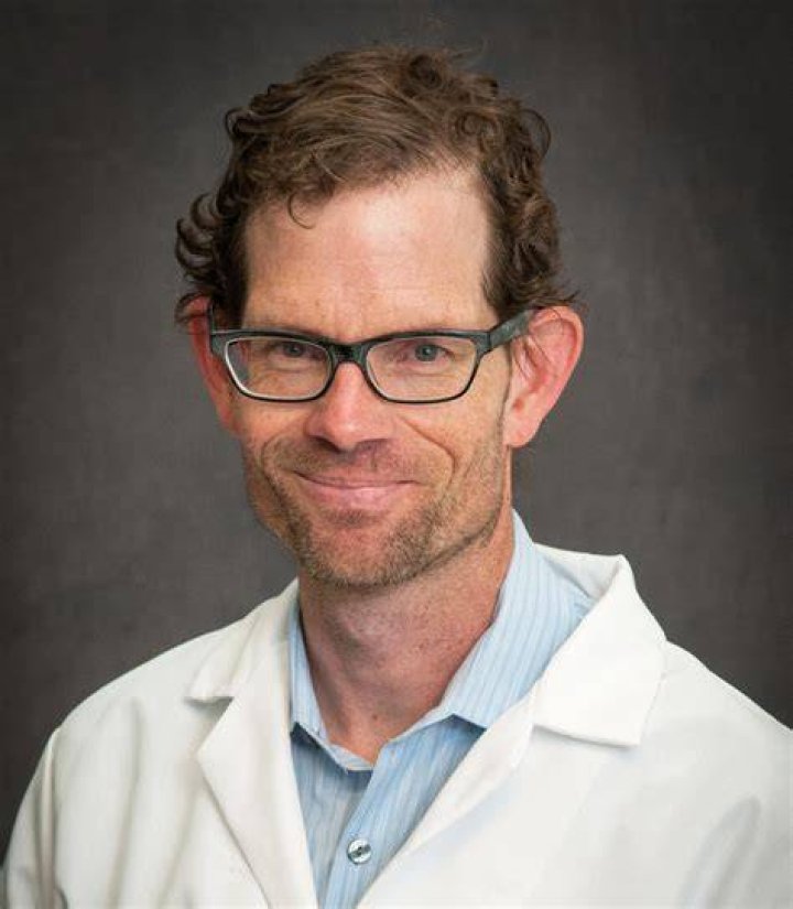 Dr. Robert Hartung, MD – Davenport, IA