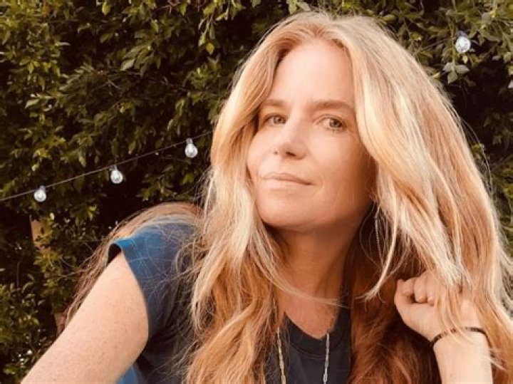EastEnders Star Patsy Palmer In Yoga Gear Is “Fulfilling My Dreams”