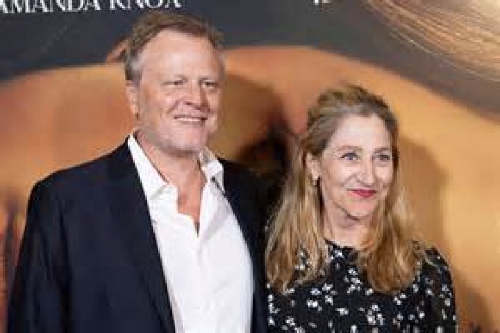 Edie Falco wife: Is Edie Falco married?