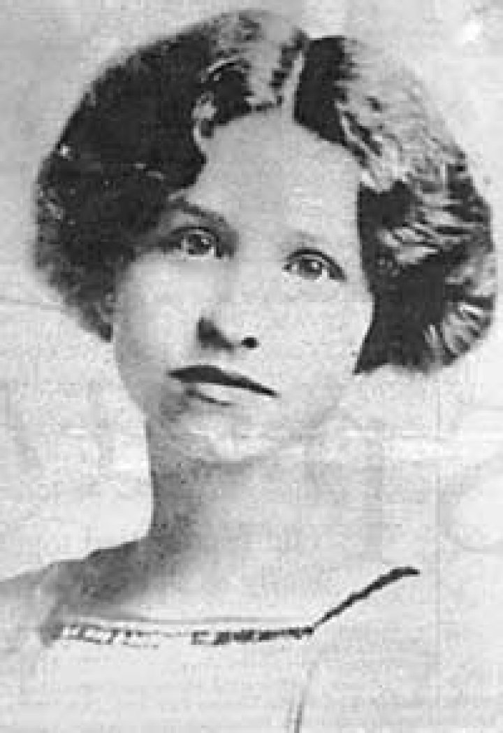 Edna St. Vincent Millay Biography