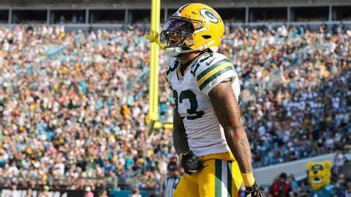 Elgton Jenkins contract, salary and net worth explored
