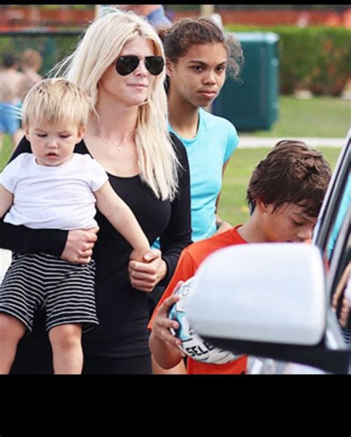 Elin Nordegren Biography - Facts, Childhood, Family Life & Achievements