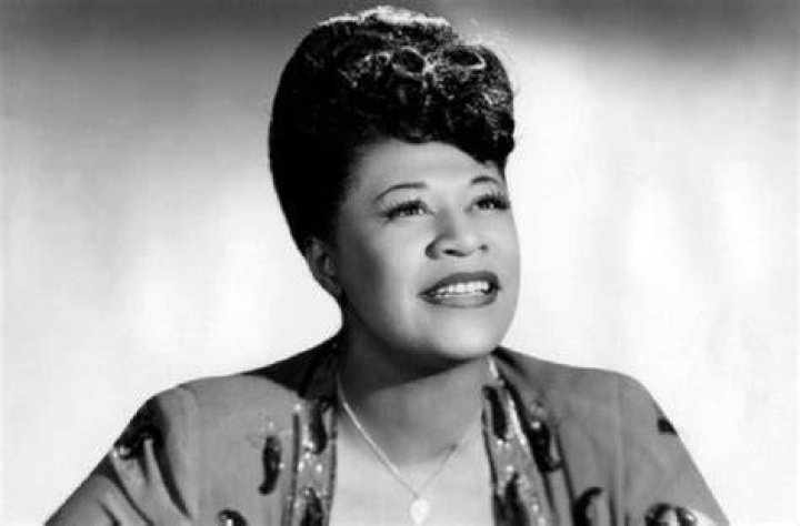Ella Fitzgerald Biography - Facts, Childhood, Family Life & Achievements
