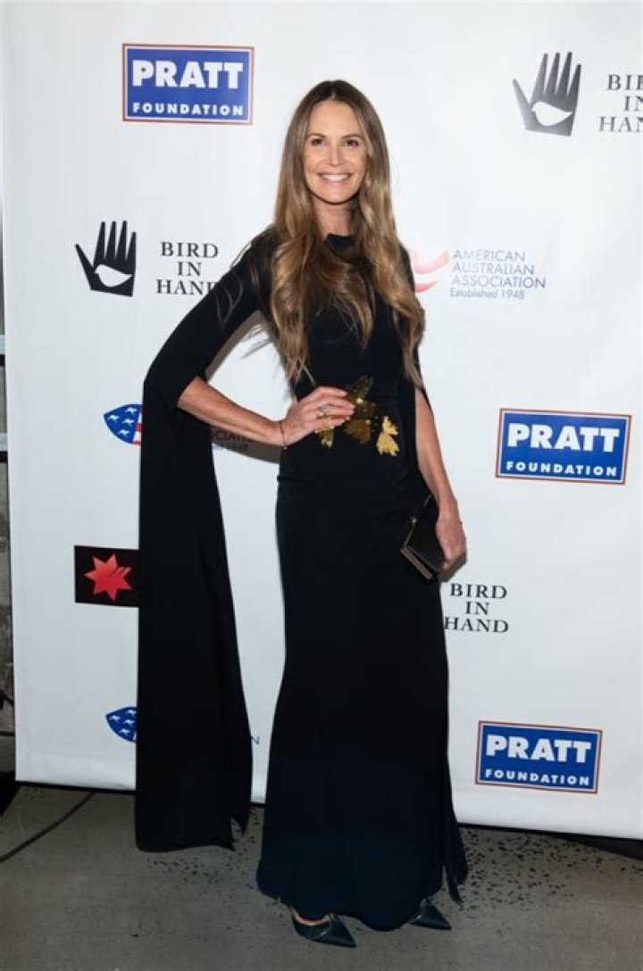 Elle Macpherson in Bathing Suit Proves She’s Still Got It  — Celebwell