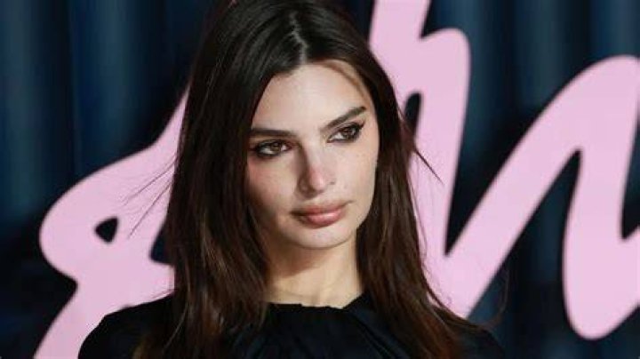 Emily Ratajkowski Strikes A Sensual Pose In Inamorata Woman