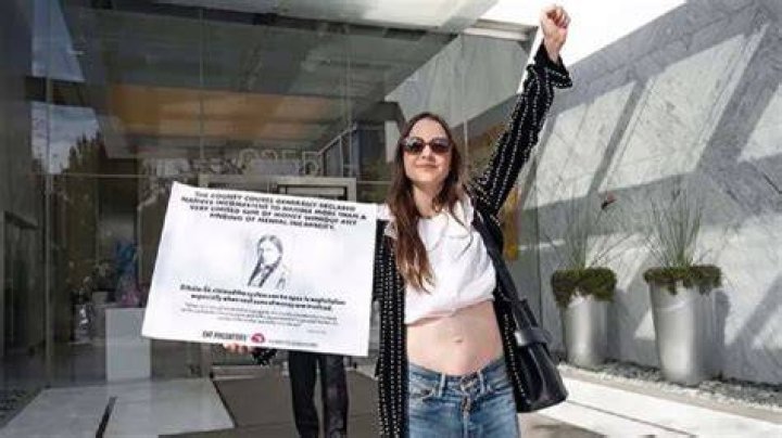 Ex ‘Zoey 101’ star Alexa Nikolas calls for support of Super Bowl protest