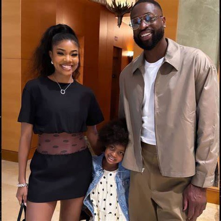 Gabrielle Union Shares Swimsuit Snap with Dwyane Wade — Celebwell